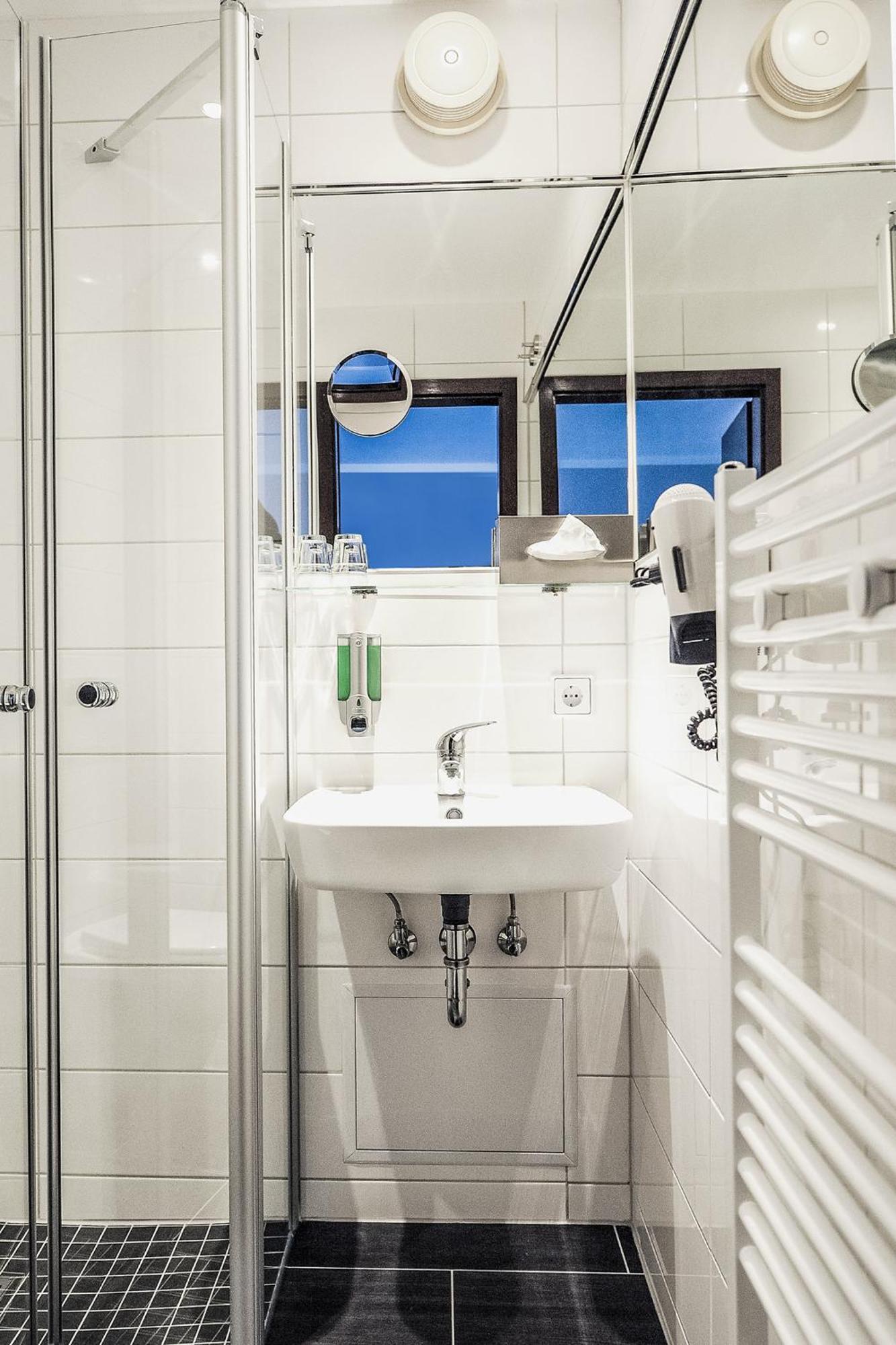 Large Double Room